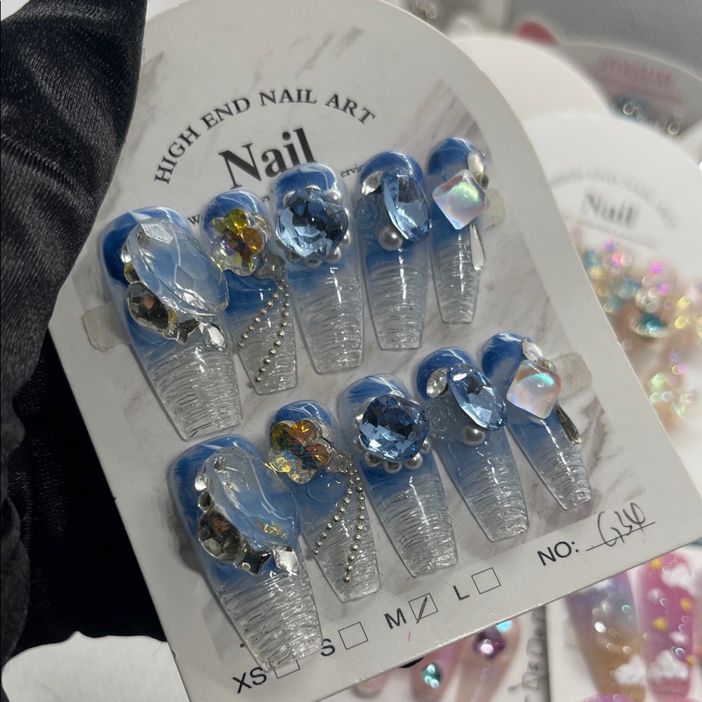 M size Blue and Silver High End Nail Art Set